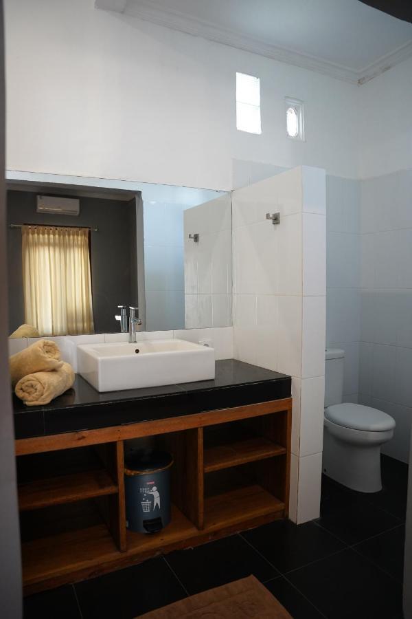 Rasti 2 Homestay Kuta  Exterior photo
